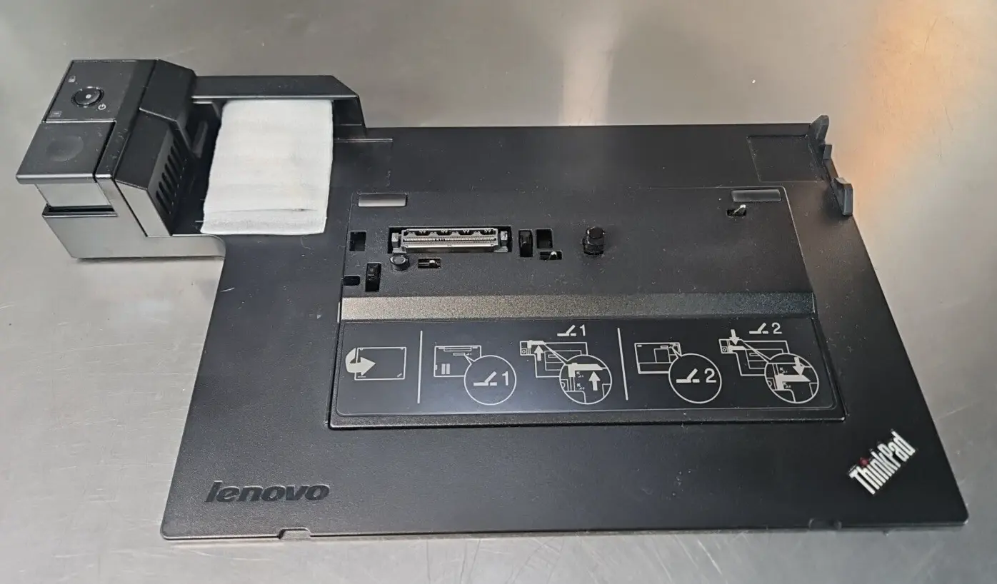 Lenovo Thinkpad Mini Dock Series 3 loc3D36