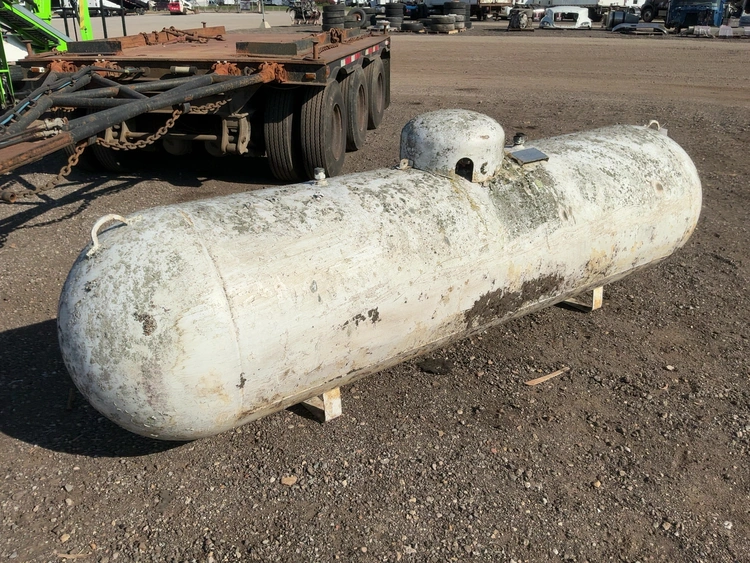 Used _UNKNOWN_ _UNKNOWN_ Stationary Fuel Tanks Michigan US | Miedema Asset Management Group #1579456