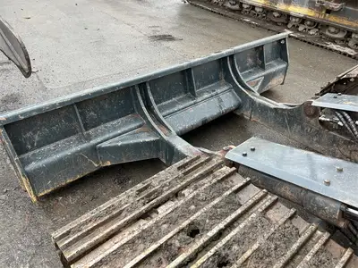 Used 2021 HYUNDAI HX130 LCR Crawler Excavators | Abele Tractor #1342777