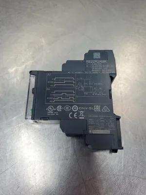 Telemecanique RE22R2AMR 24-240 VAC 0,05s-300h Time Relay. 3E-31