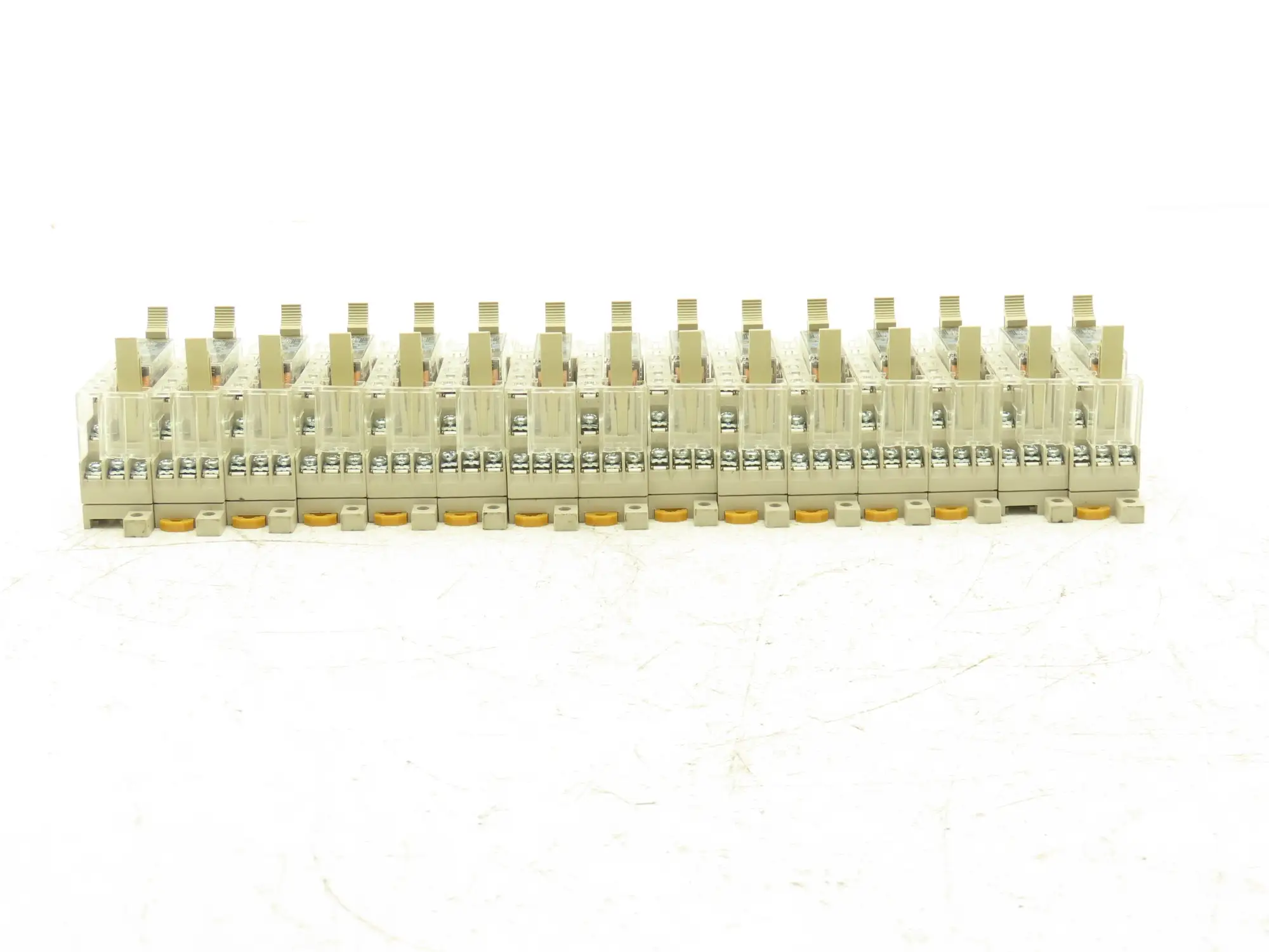 Omron G7SA-3A1B Relay W/Base 6A 30vdc 250vac 24v Coil Lot of 15