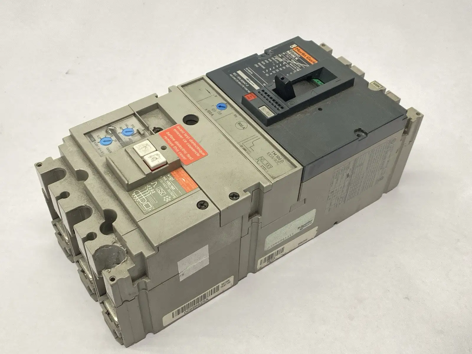 USED MERLIN GERIN CIRCUIT BREAKER 100A W/ VIGI NS 100/160 ADD-ON