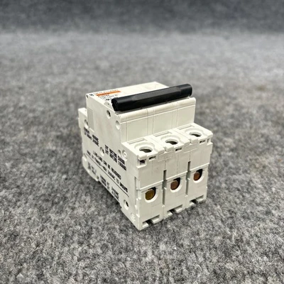 Used Merlin Gerin 24539 Circuit Breakers California US | Davliegogo LLC #1708044