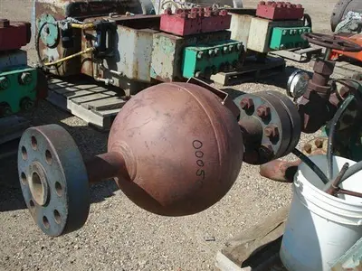 USED FLUID KINETICS PDS 2-14T-600 PULSATION DAMPENER / ACCUMULATOR