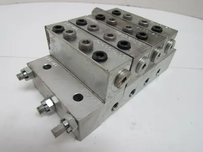 Farval M2500B 4-Section Divider Valve Manifold Assembly M2500-20T, 10T, 10S