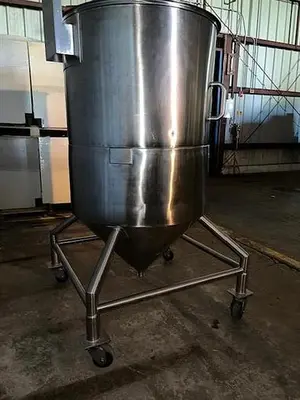 Accurate Manufacturing 150 gal stainless steel tank