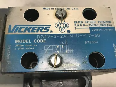 USED VICKERS DG4V-3-2A-M-U-HL7-60