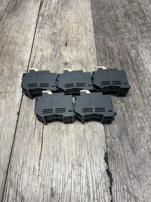 SCHNEIDER DF102 Electrical/PLC/Automation | ESS Industrial Equipment Sales (5)