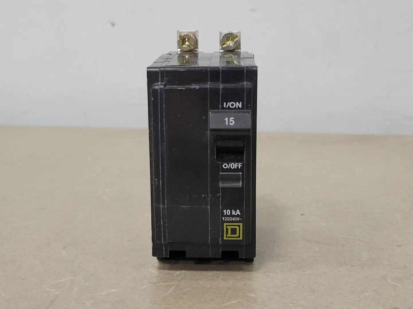 USED SQUARE D QOB215