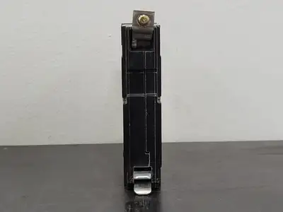 USED SQUARE D QOB120
