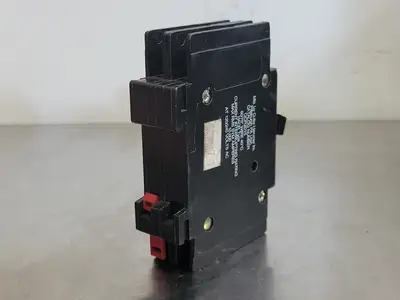 USED CUTLER-HAMMER QCF215