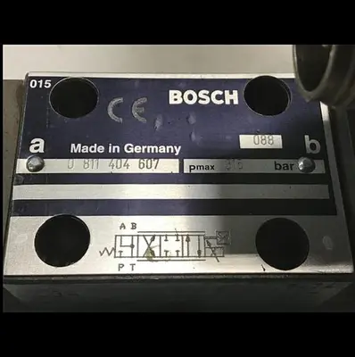 USED BOSCH 0 811 404 607