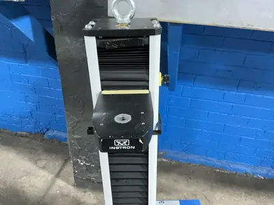 Used INSTRON 3342Q 2283 Precision Universal Testing Machines Ohio US | HGR 24 #1280198