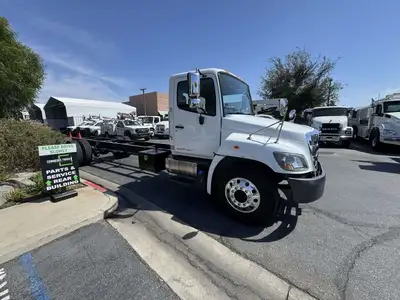 Used 2017 HINO INTERNATIONAL Cab Chassis trucks California US | Commerce Truck Equipment Sales #1548702