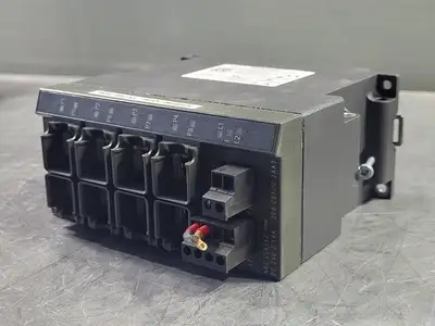 USED SIEMENS 6GK5208-0BA00-2AA3