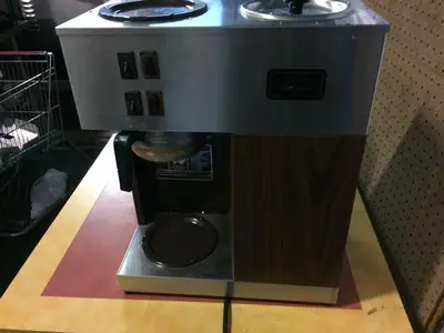 BUNN POUR OVER COFFEE MACHINE