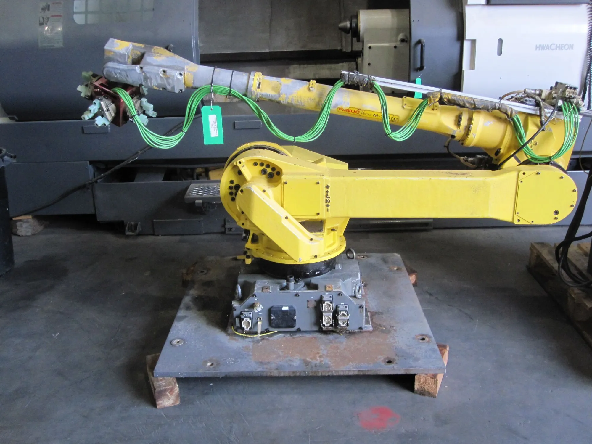 USED 2012 FANUC M-710iC 20L