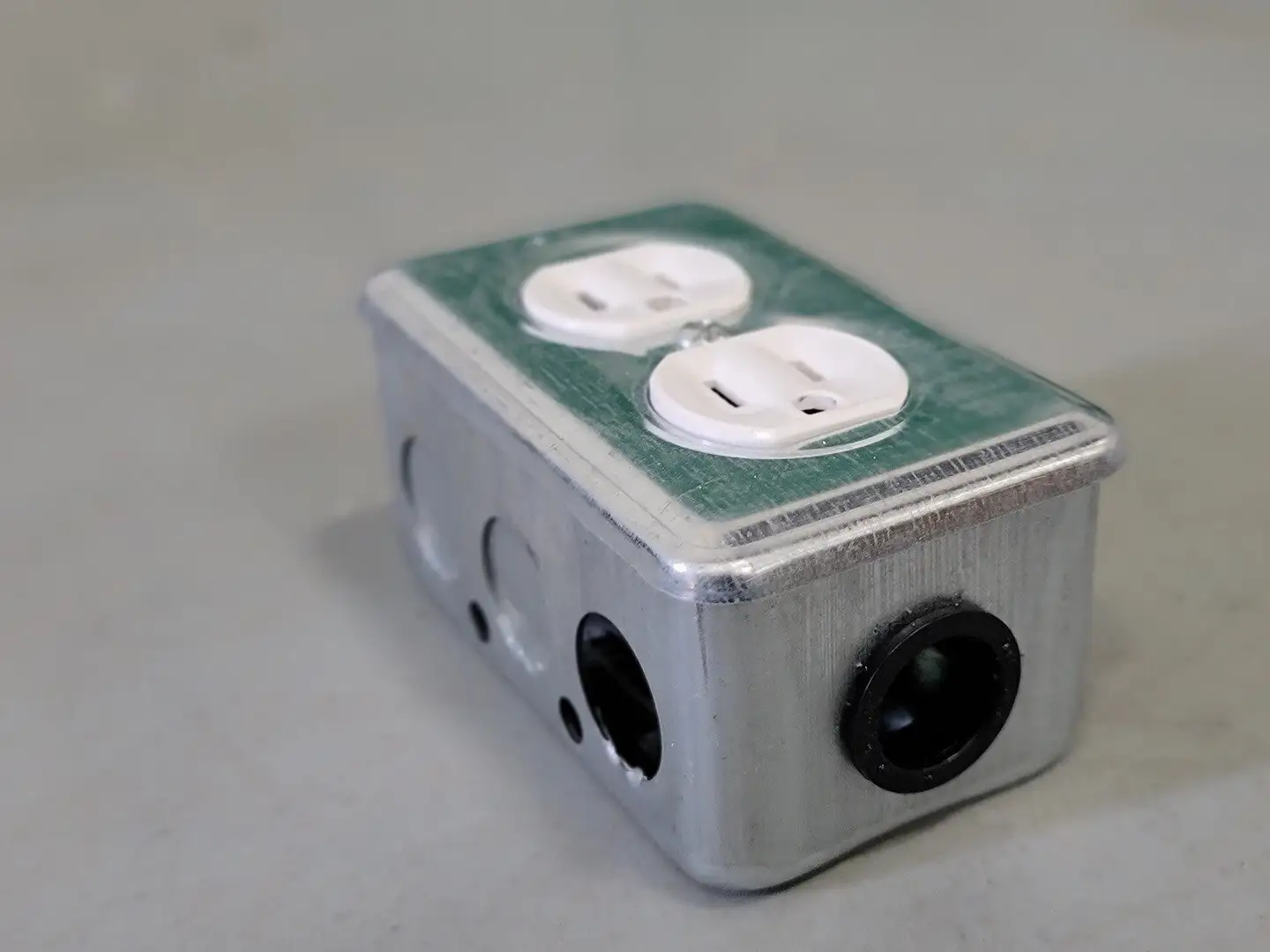 Duplex Receptacle with Outlet Utility Box