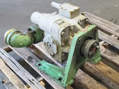USED SAUER DANFOSS 24-7020 CW