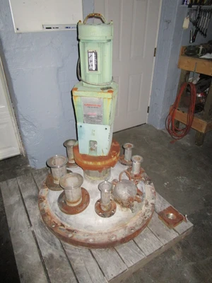 175 gallon Stainless Steel Reactor, 100 psi, 100 psi