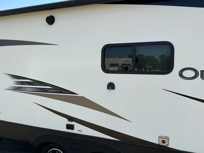 Used 2020 KEYSTONE OUTBACK 252URS Campers, Caravans, Motorhomes Michigan US | Miedema Asset Management Group #1304643