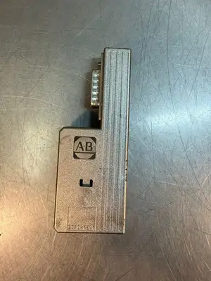 Allen Bradley 2090-K6CK I/O Connector D-Sub 26-Pin Male (4.3.3)
