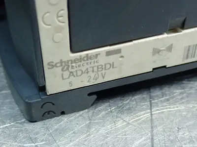 Used SCHNEIDER ELECTRIC LADN22 Contact Blocks Ohio US | HGR 24 #869697