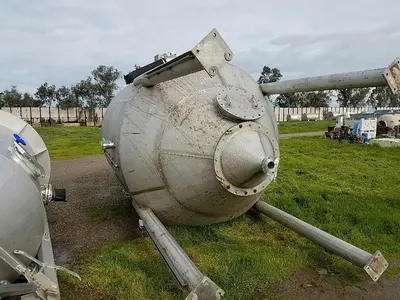 Tank, 4,400 Gallon, S/st, 99" X 98", FT/CB, #S740834