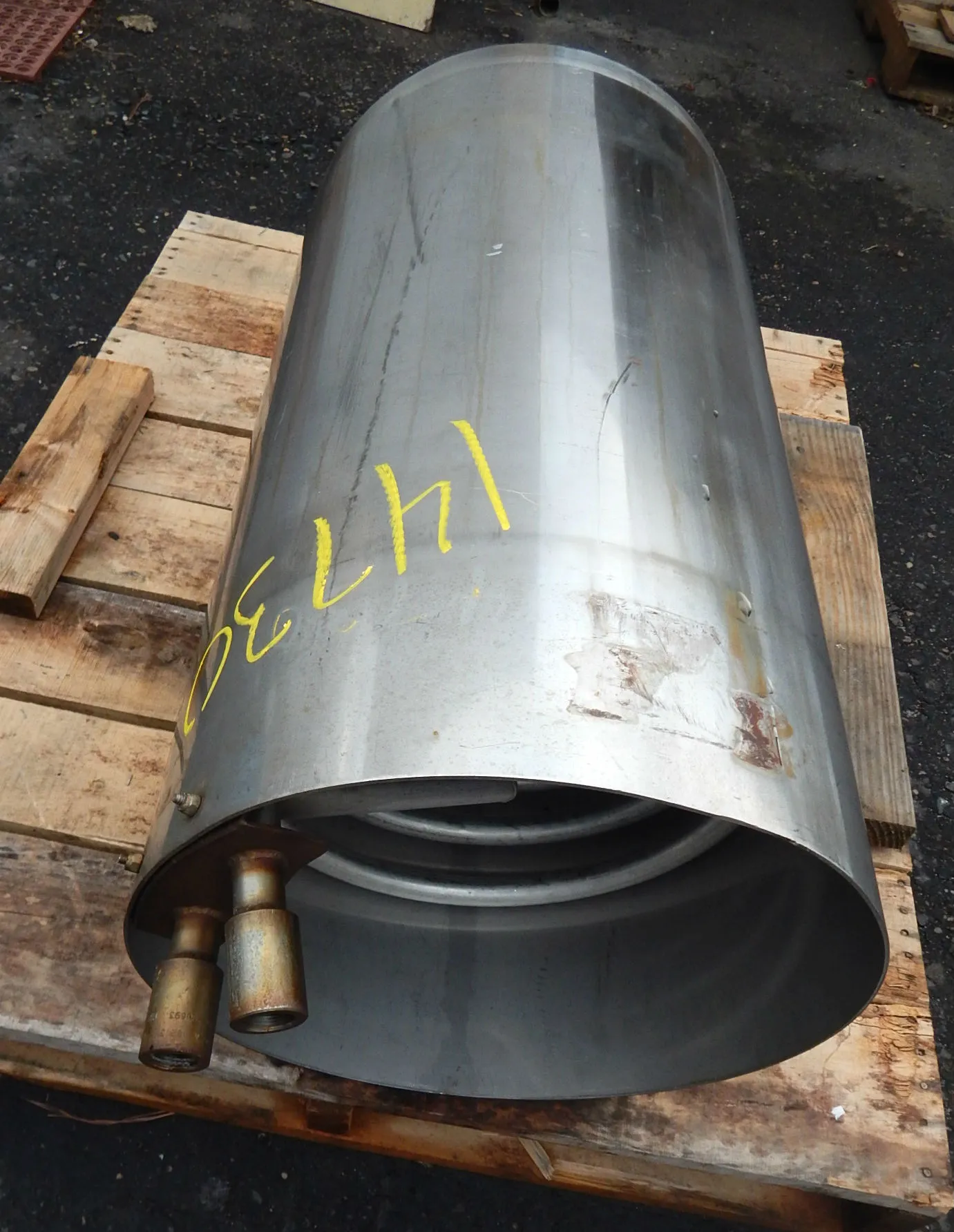 USED 35 GALLON HEATING TANK 35 GALLON