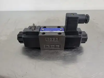 NEW YUKEN DSG-01-3C3-A120-N-6090