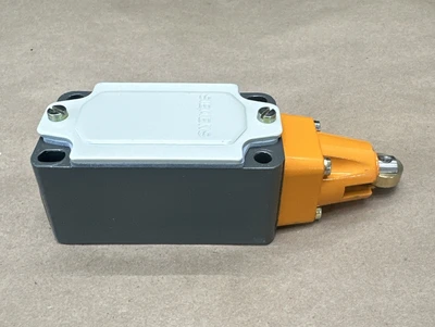 NEW Siemens 3SE3 120-1D