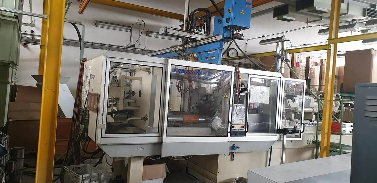 Used 2001 KRAUSS MAFFEI KM 300-1400 C1 Injection Molding Machines CZ | Amaron s.r.o. #1061786