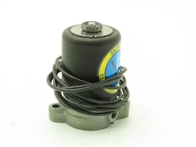 Honeywell Skinner MBD030 Solenoid Valve 3-Way NC 12VDC 150 PSI 1/16" NPT