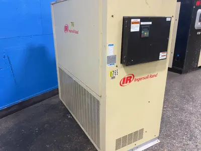 USED INGERSOLL RAND D2720INA400