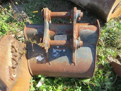 Used CATERPILLAR 2522600 Earth Buckets New York US | Abele Tractor #1343100