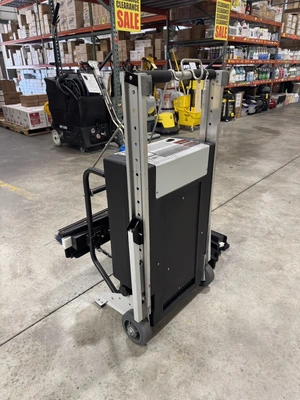 Hydra Master TreadMaster Automatic Escalator Cleaner Refurbished