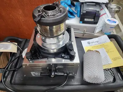 New | in-Stock Gold Medal New Gold Medal Auto-Breeze Cotton Candy Machine w/Clear Double Bubble C IP Concession Equipment Illinois US | Falcon Restaurant Supply #1376746