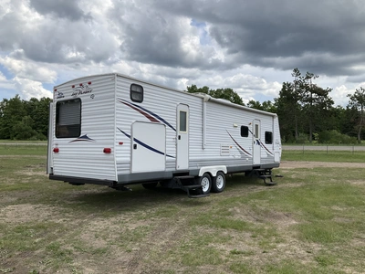 USED 2008 JAYCO 62 M32BHDS