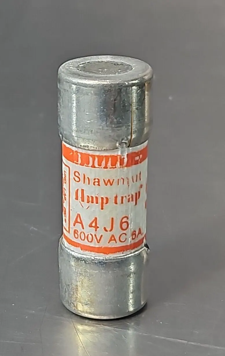 Gould shawmut A4J6 Amp-Trap Fuse 600VAC 6A Loc4C21