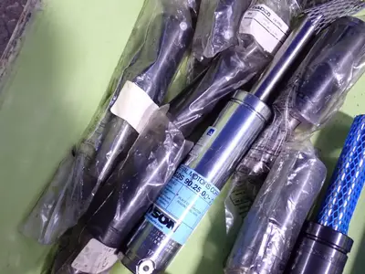 Hyson, Dadco  Nitrogen Gas Springs