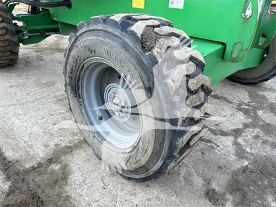 USED 2015 GENIE S40