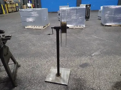 Alcoa Reel Stand