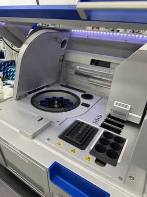 Qiagen GmbH QIAcube Lab Equipment | HealthStar, Inc. (4)