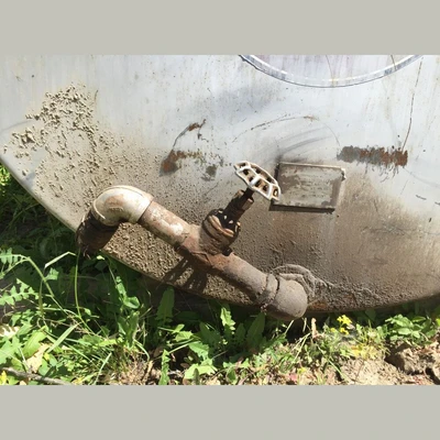 1,000 Gallon Steel Tank