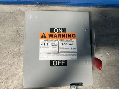 Used SIEMENS GNF321 Switchgears Ohio US | HGR 24 #1233470