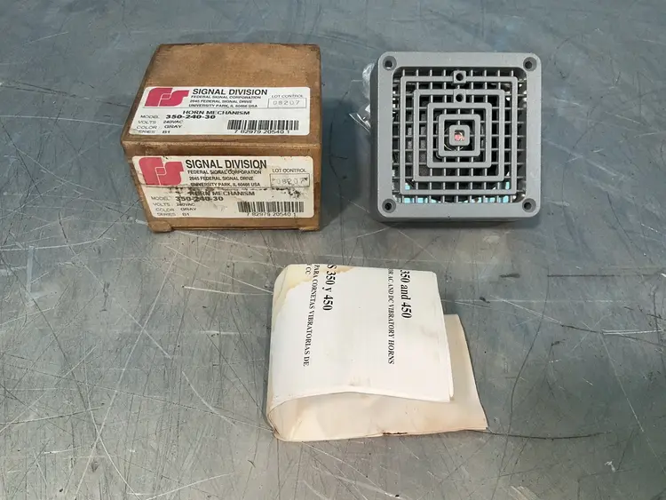 Used FEDERAL SIGNAL DIVISION 35024030 Misc Electrical & Power Parts Ohio US | HGR 24 #1488540