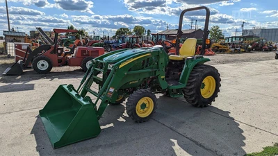 USED 2015 JOHN DEERE 3033R