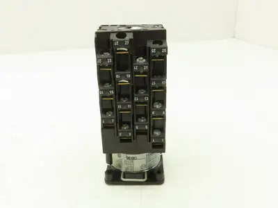 Telemecanique 9003AEQ3819 Rotary Cam Switch Assy 300VAC 12A W KAD1PZ Knob