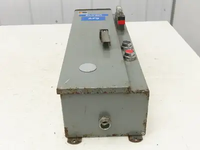 Cutler Hammer A30CD0 Combination Motor Starter 10Hp 480V 3Ph Size 1 Fused