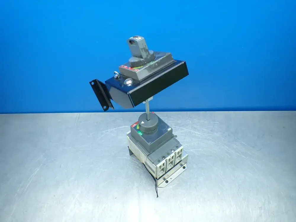 USED ABB TMAX T2H 100